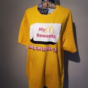 MCDONALDS REWARDS T SHIRT XL. B13